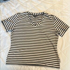 Mexx Black and White Fitted Crew Neck T-Shirt